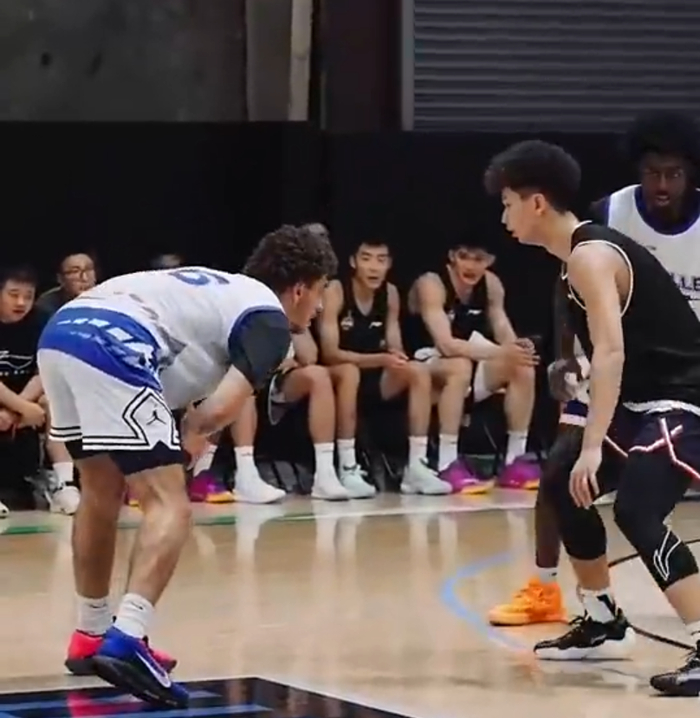 关于广州队发布备战花絮；集结日门线救险；全明星赛任务艰巨；身体对抗强度拉满的信息-英雄联盟竞猜